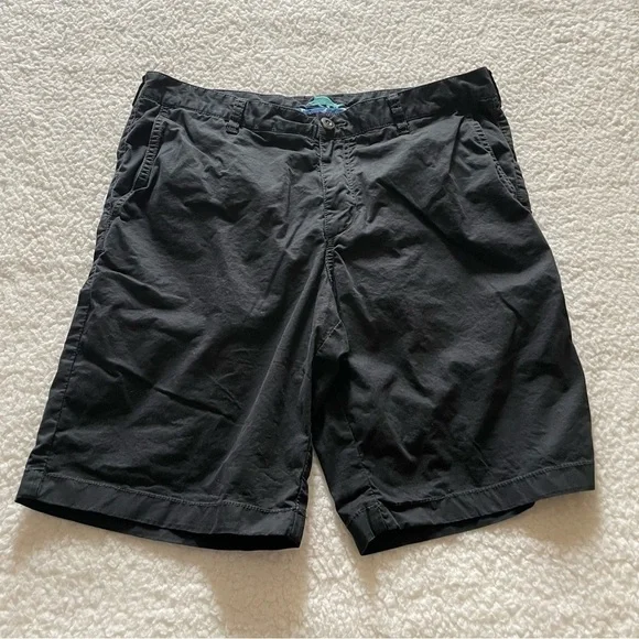 ✅HOST Pick✅ Tommy Bahama Shorts, 33 - Picture 3 of 7